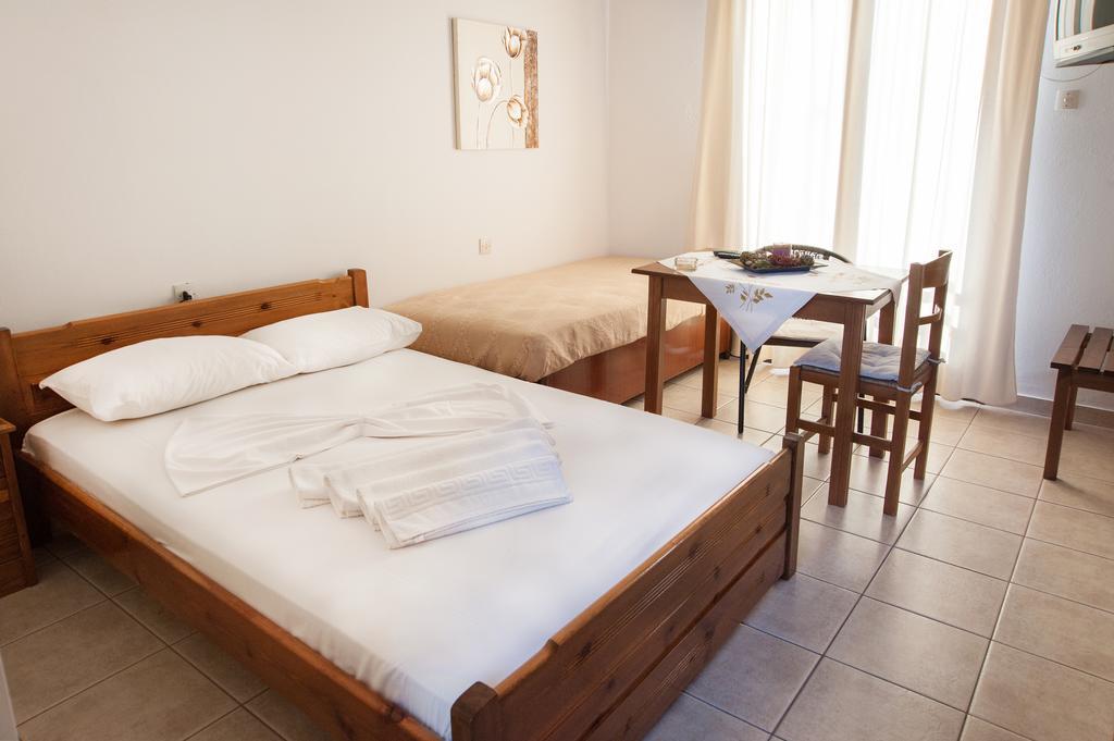 Hotel Platanidia Eksteriør billede