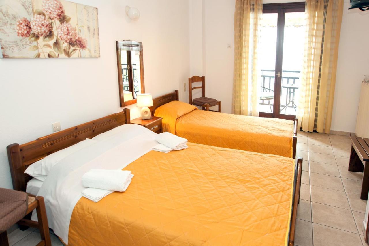 Hotel Platanidia Eksteriør billede